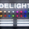 LEDネオンサインのカラーサンプルボード アクリル色とLED色の組み合わせ見本(DELIGHT)